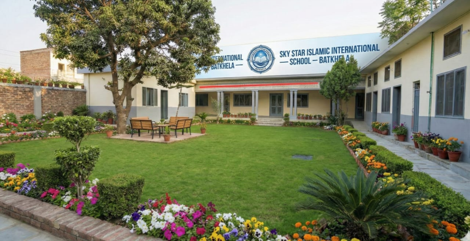 تعلیم نوکری نہیں، زندگی کی بنیاد